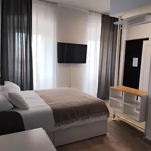 Apartman Agostini - Self Check-in - Gated Parking On Site, Fiume