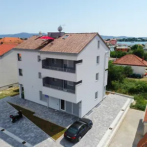 apartmani-zupan.hotelinzadar.com/