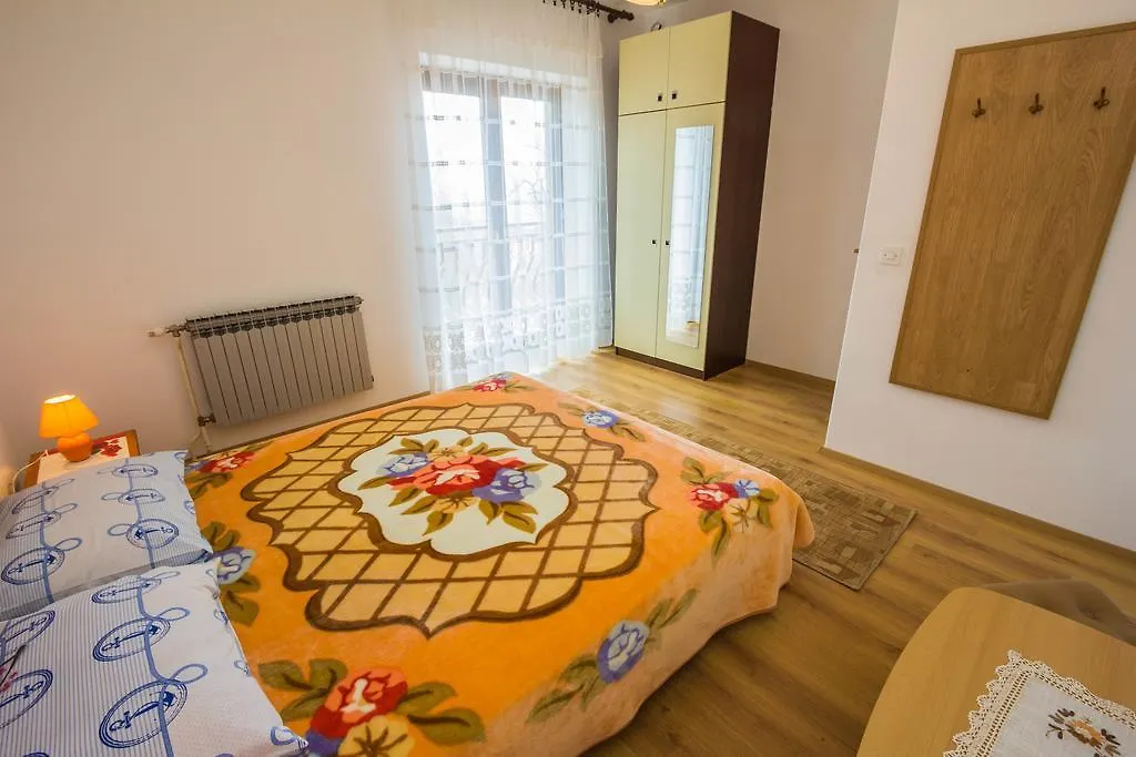 Apartments Villa Luciana Rijeka 0*,