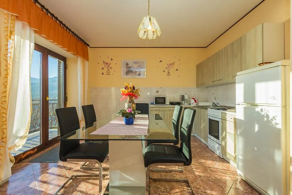 Apartments Villa Luciana Rijeka 0*,